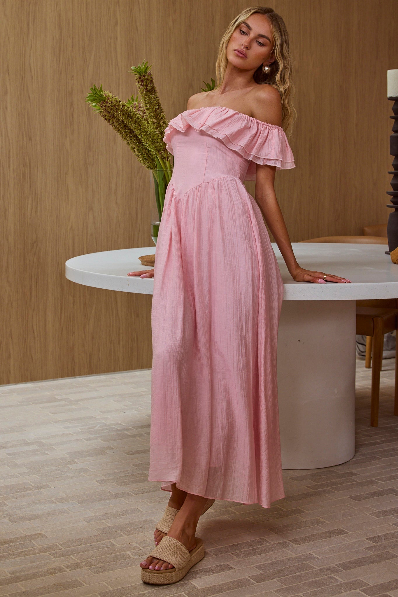 Serinah Basque Waist Off-Shoulder Maxi Dress Pink