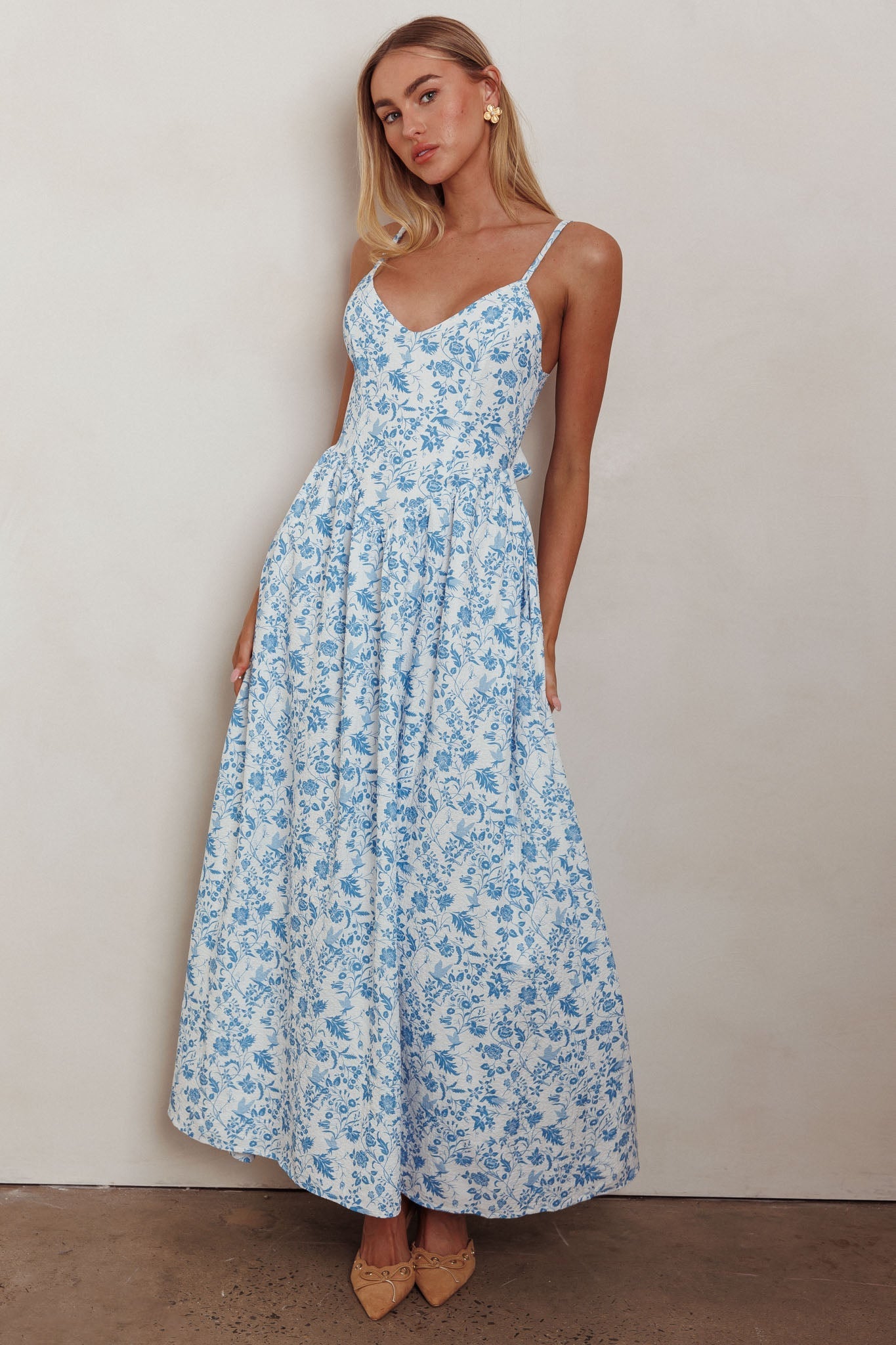 Enchanted Leaf Floral Print A-Line Maxi Dress Blue